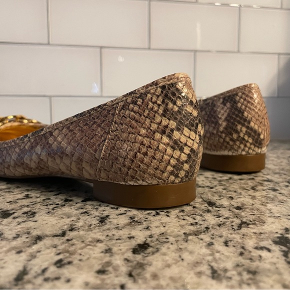 Size 7.5 Womens flats. Professionally cleaned. Great condition! Faux snakeskin. - Picture 6 of 6